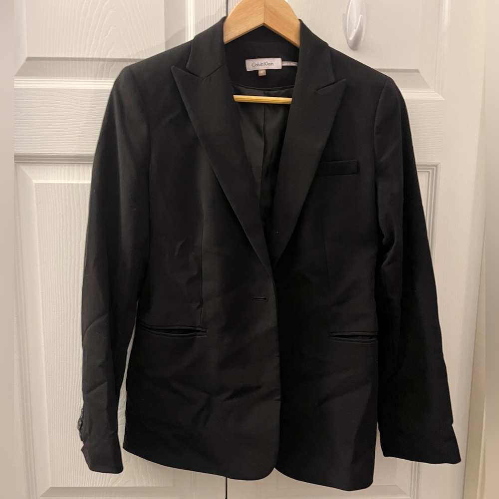 Calvin Klein - classic black blazer